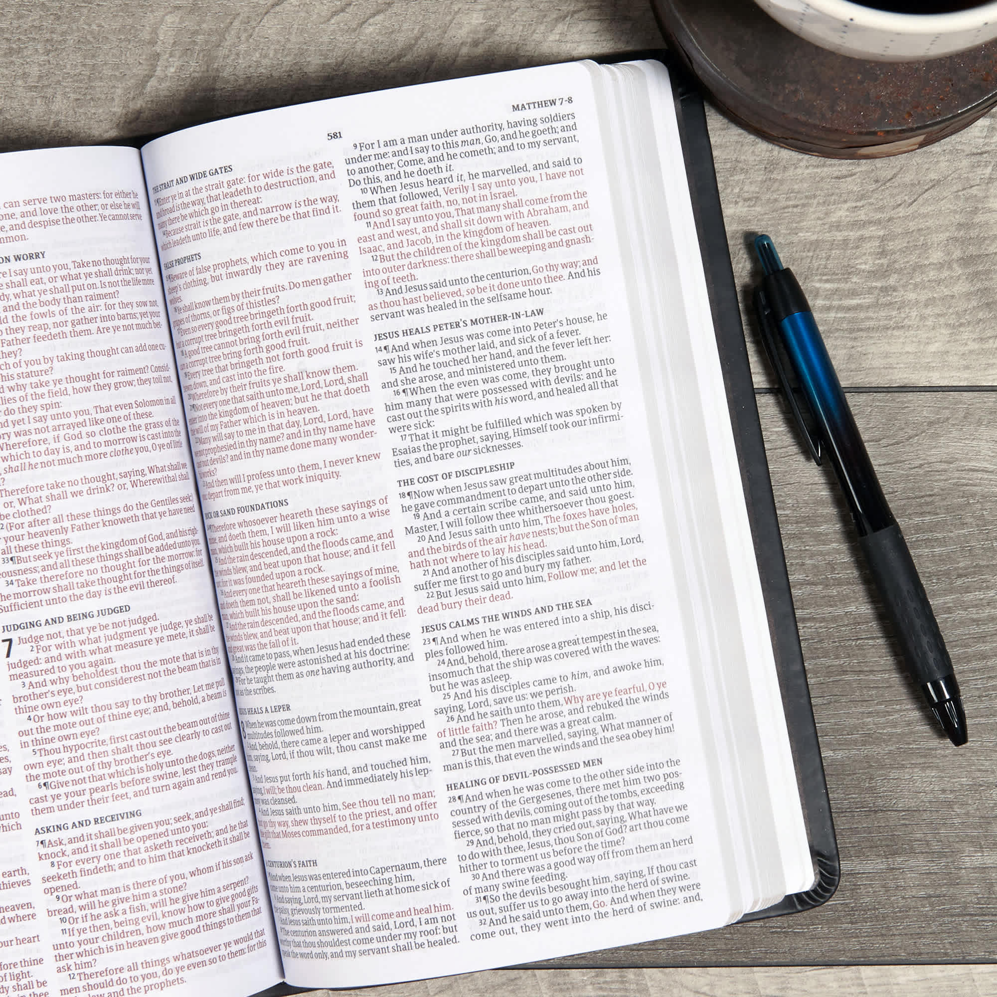 slide 5 of 9 for KJV Deluxe Gift Bible, Black LeatherTouch