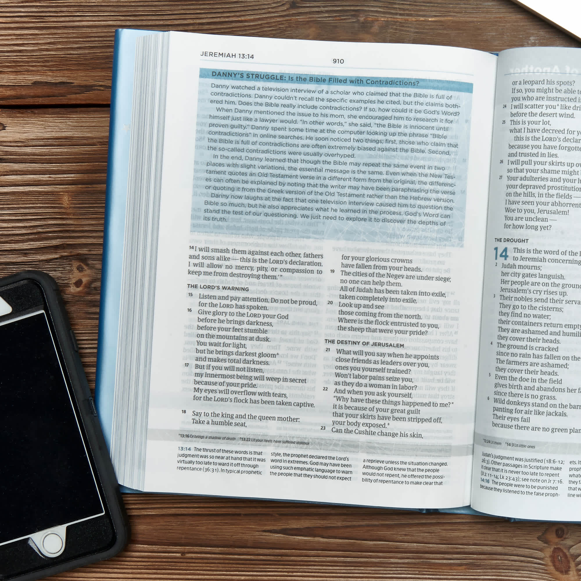 slide 7 of 10 for CSB Apologetics Study Bible for Students, Blue Hardcover