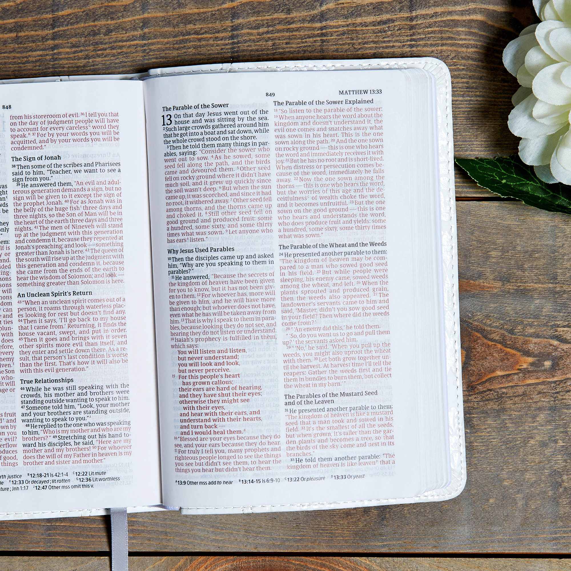 slide 5 of 9 for CSB Bride's Bible, White LeatherTouch