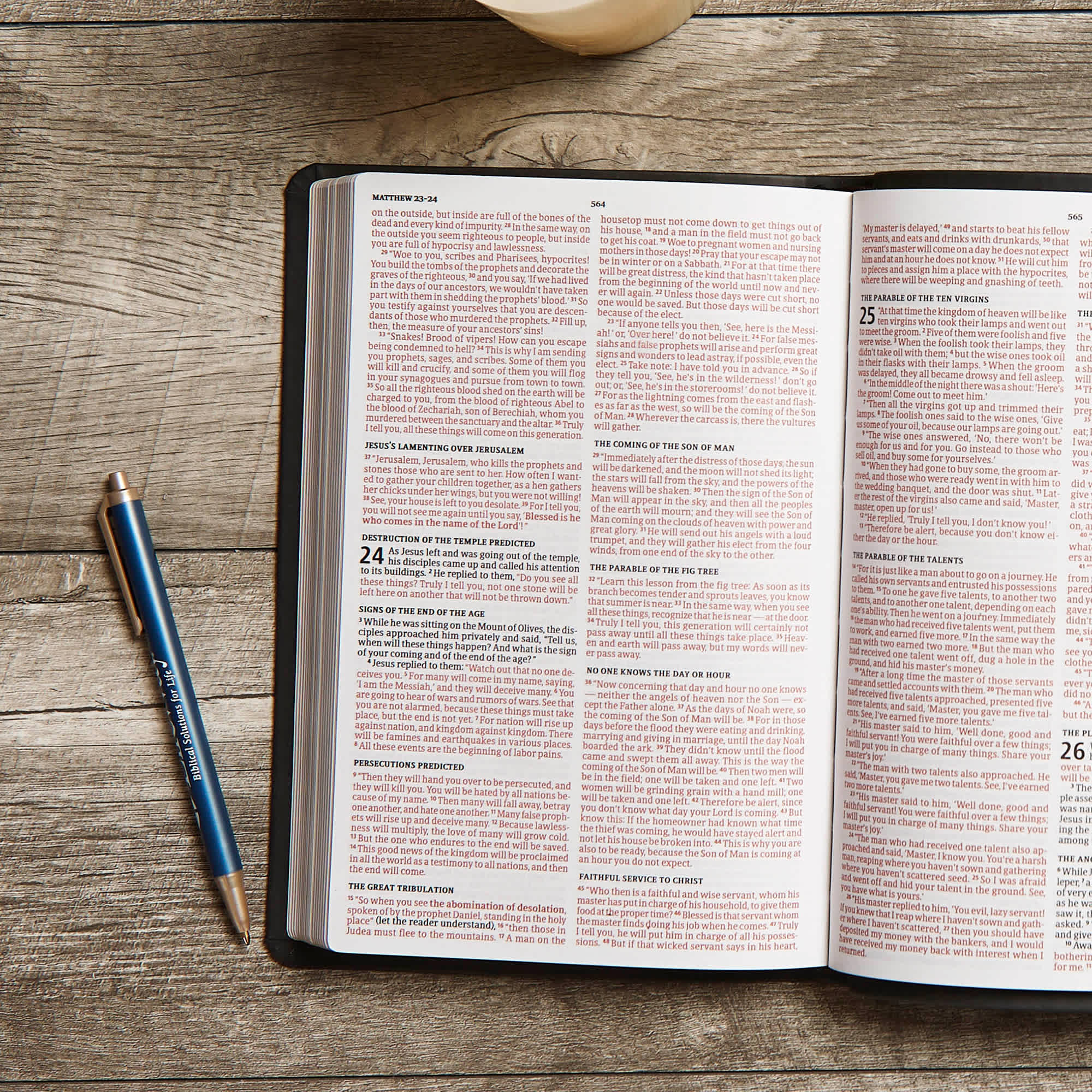 slide 4 of 8 for CSB Deluxe Gift Bible, Black LeatherTouch