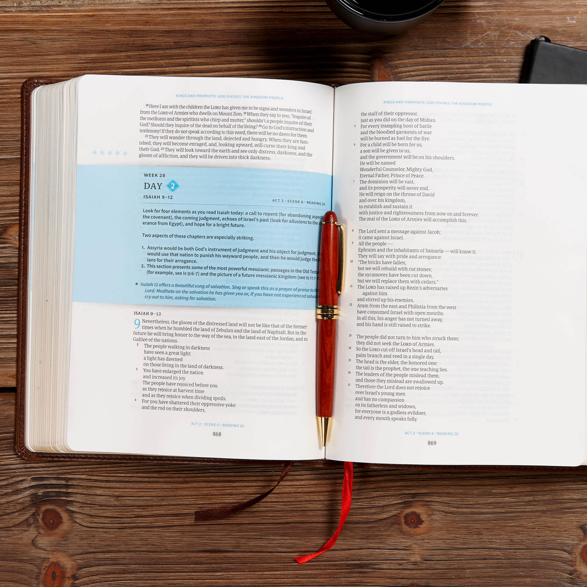 slide 7 of 9 for CSB Day-by-Day Chronological Bible, Brown LeatherTouch