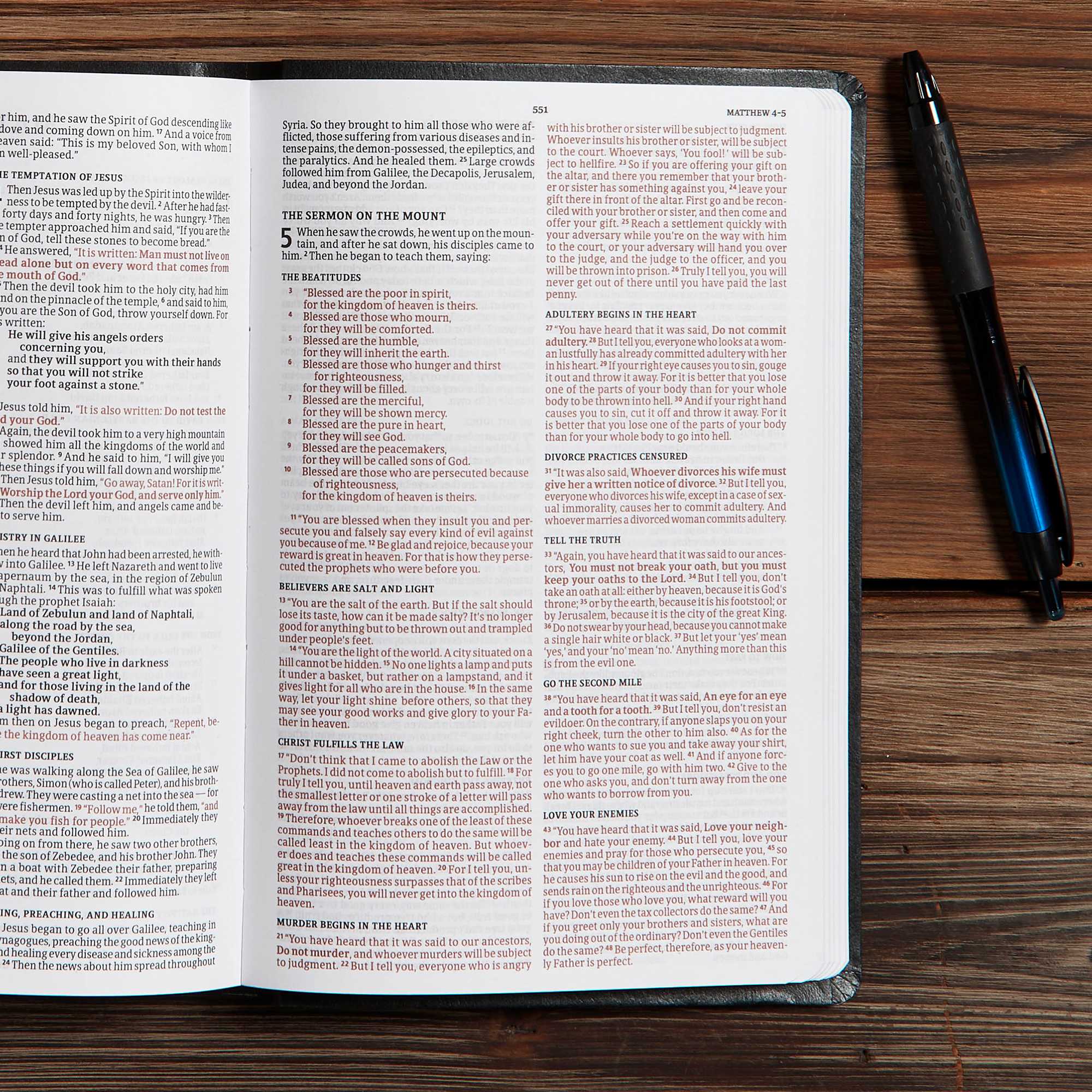slide 5 of 8 for CSB Gift & Award Bible, Black Imitation Leather