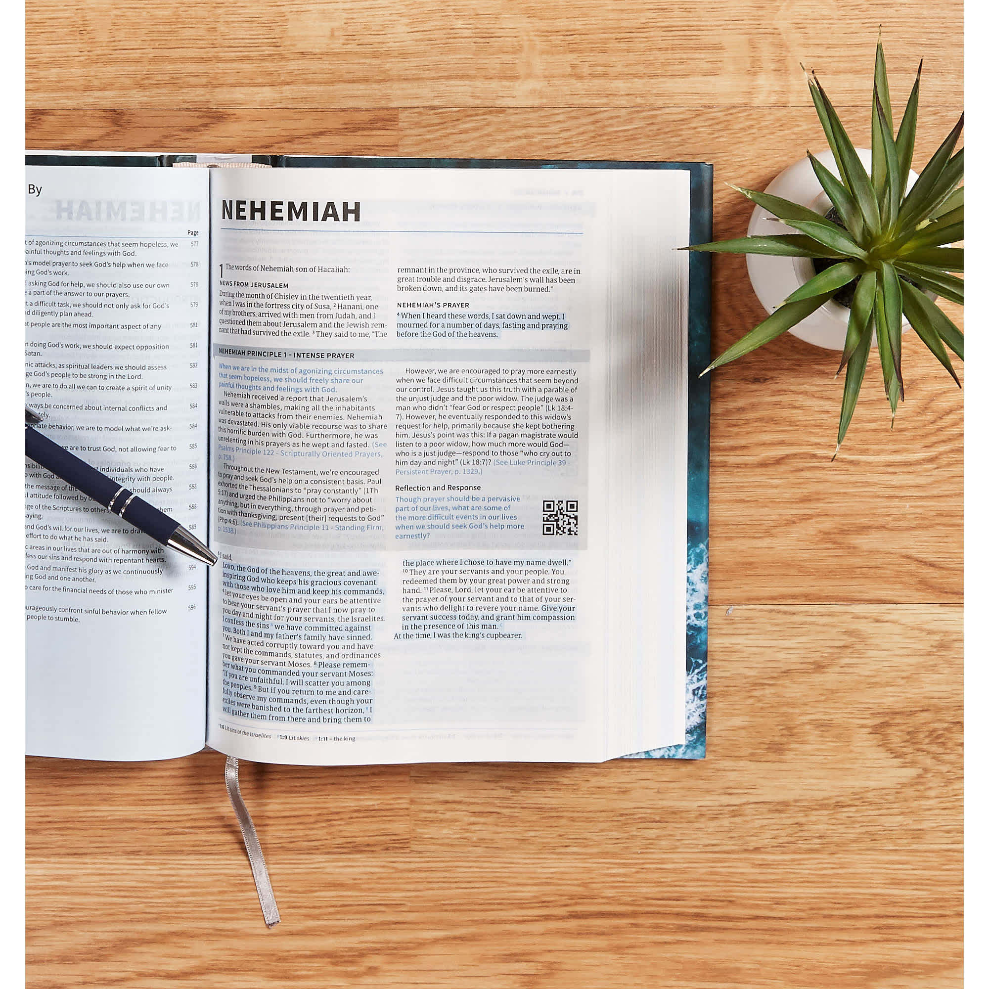 slide 4 of 9 for CSB Life Essentials Interactive Study Bible, Hardcover, Jacketed