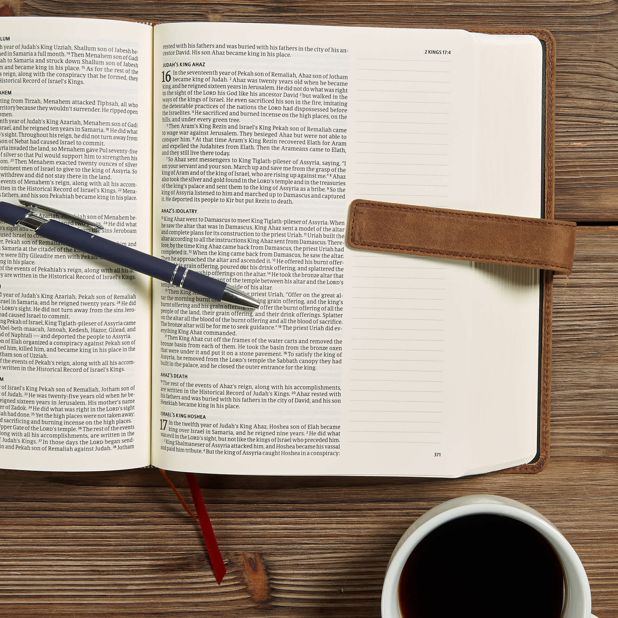 slide 4 of 7 for CSB Legacy Notetaking Bible, Tan Genuine Leather with Strap