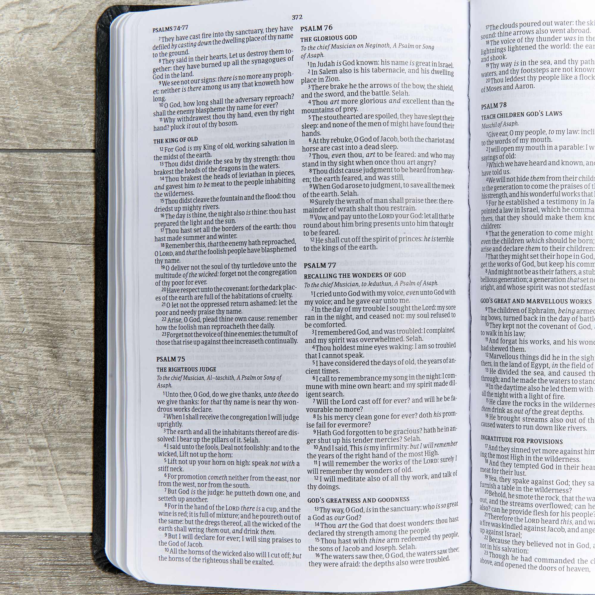 slide 4 of 7 for KJV Gift and Award Bible, Black Imitation Leather