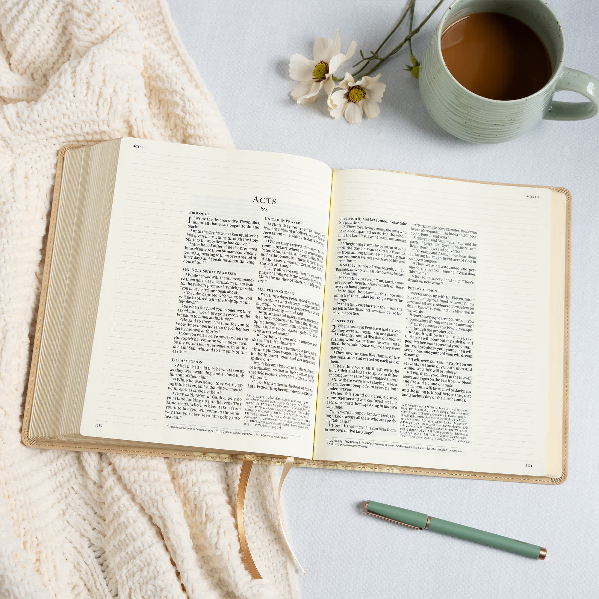 slide 7 of 11 for CSB Notetaking Bible, Expanded Reference Edition, Cream SuedeSoft LeatherTouch