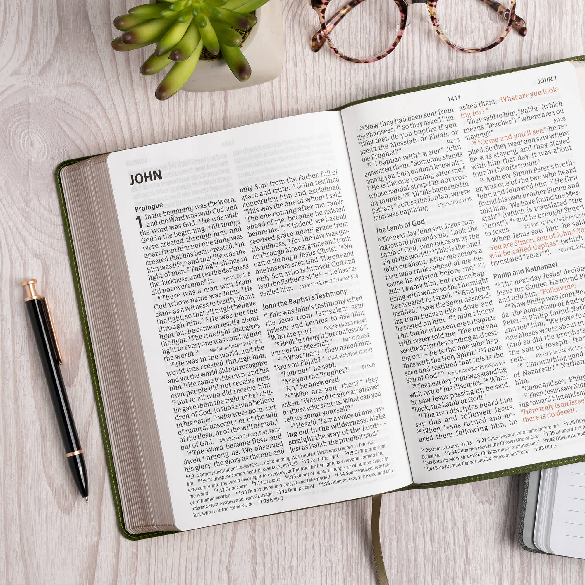 slide 6 of 12 for CSB Giant Print Reference Bible, Digital Study Edition, Olive LeatherTouch
