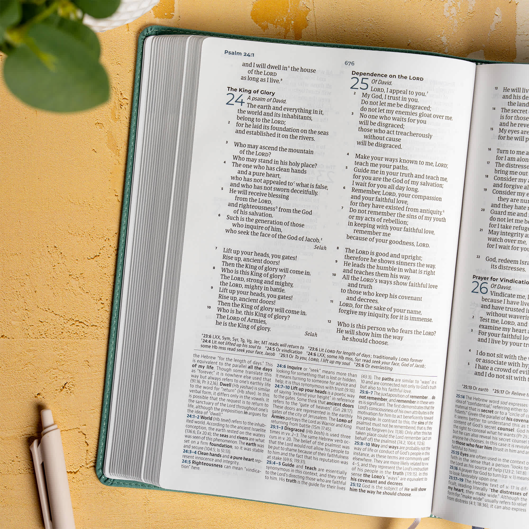 slide 7 of 11 for CSB Student Study Bible, Earthen Teal SuedeSoft LeatherTouch