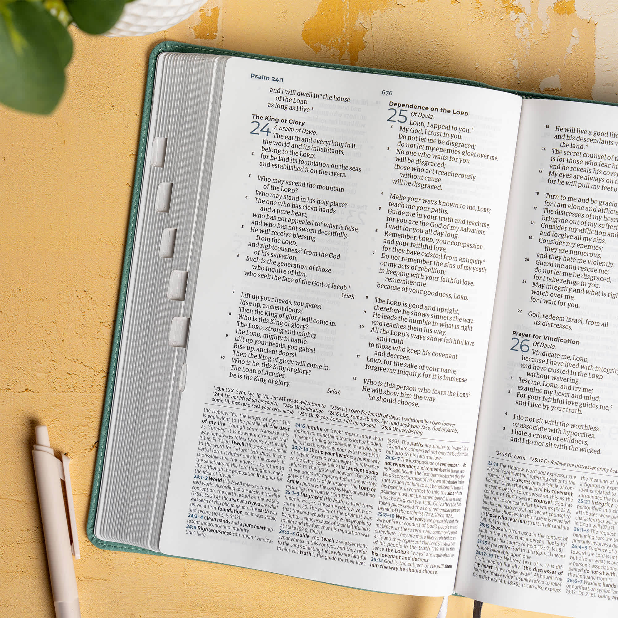 slide 5 of 11 for CSB Student Study Bible, Earthen Teal SuedeSoft LeatherTouch, Indexed
