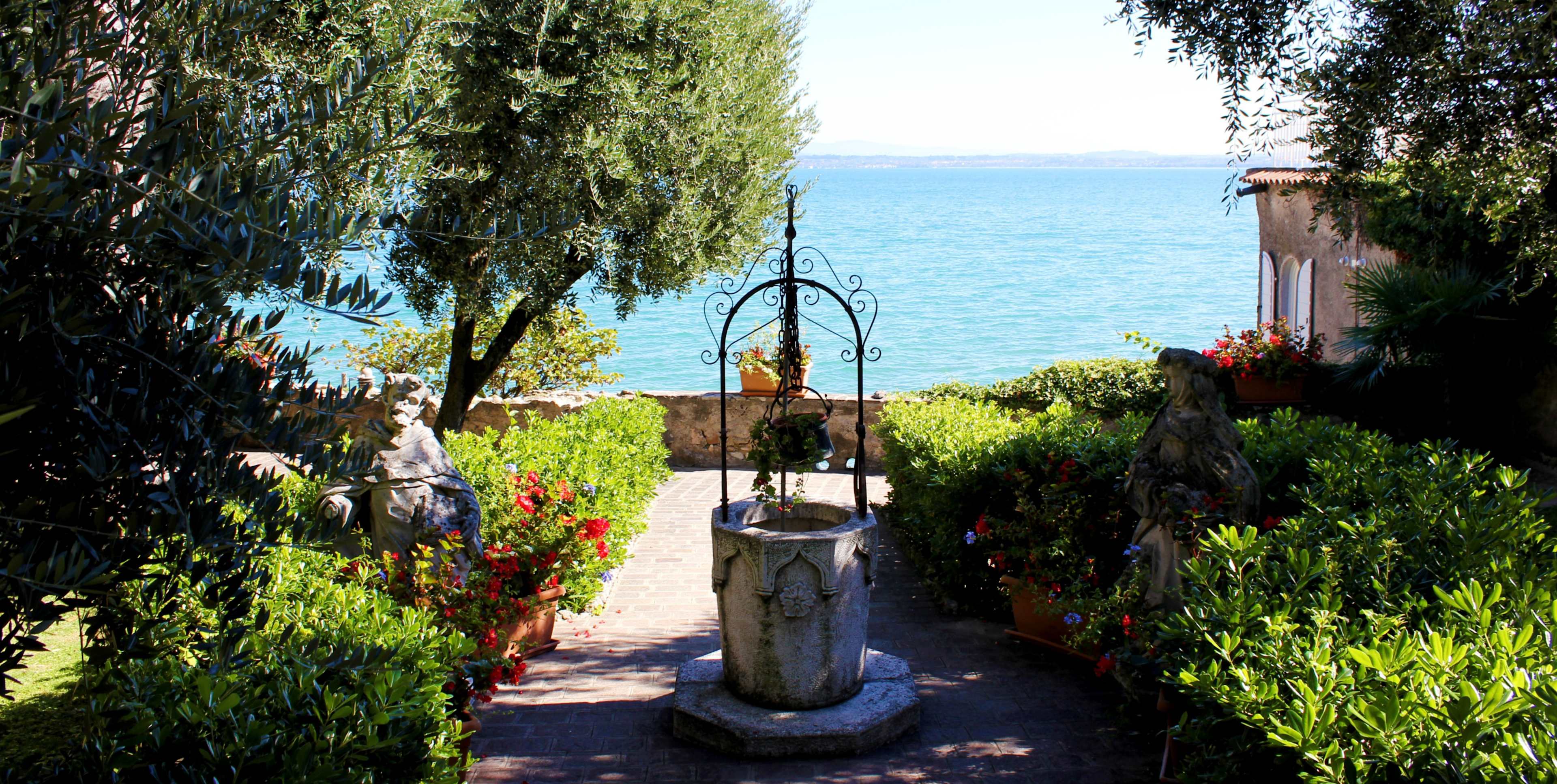 describe the image or destination if wrapped in a link otherwise leave blank