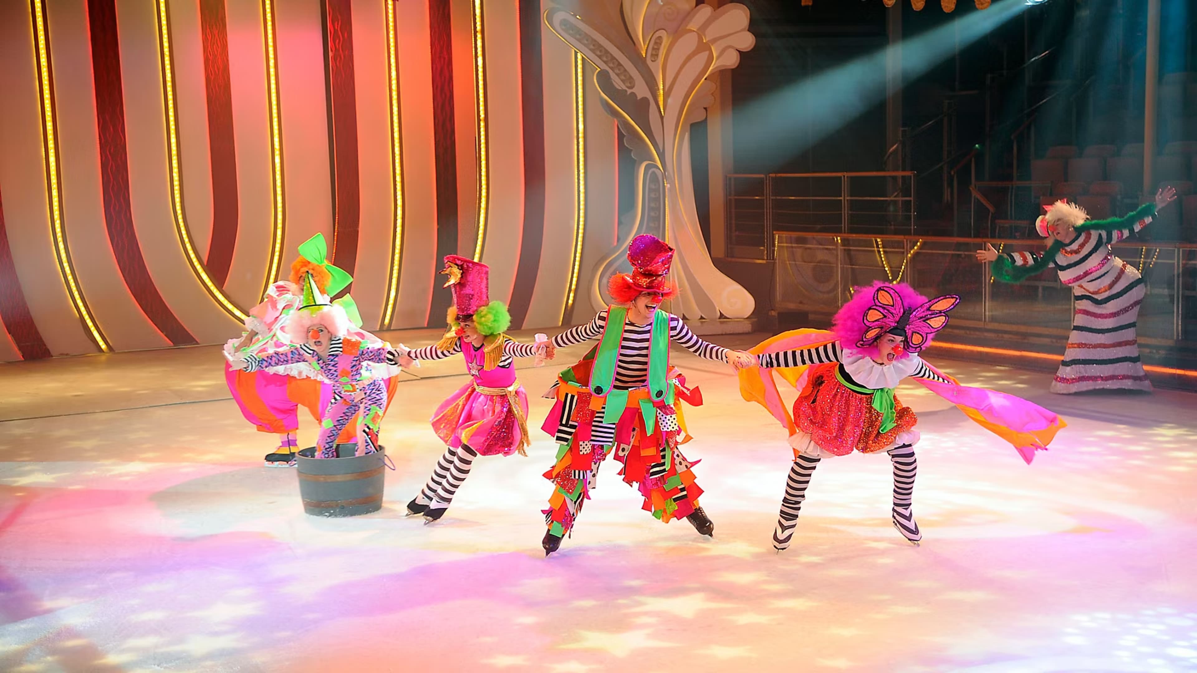 Ice Skating dancers