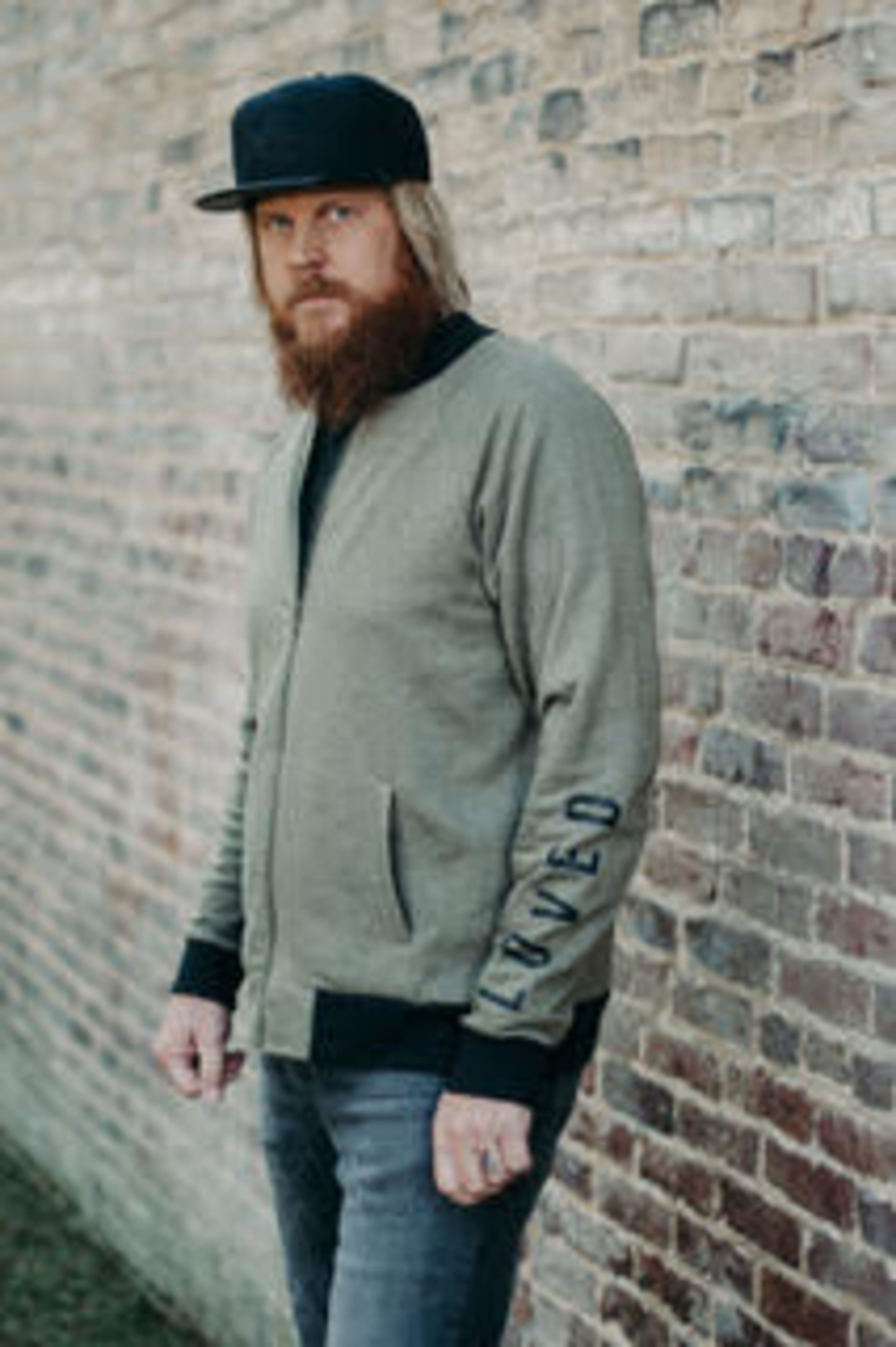 describe the image or destination if wrapped in a link otherwise leave blank