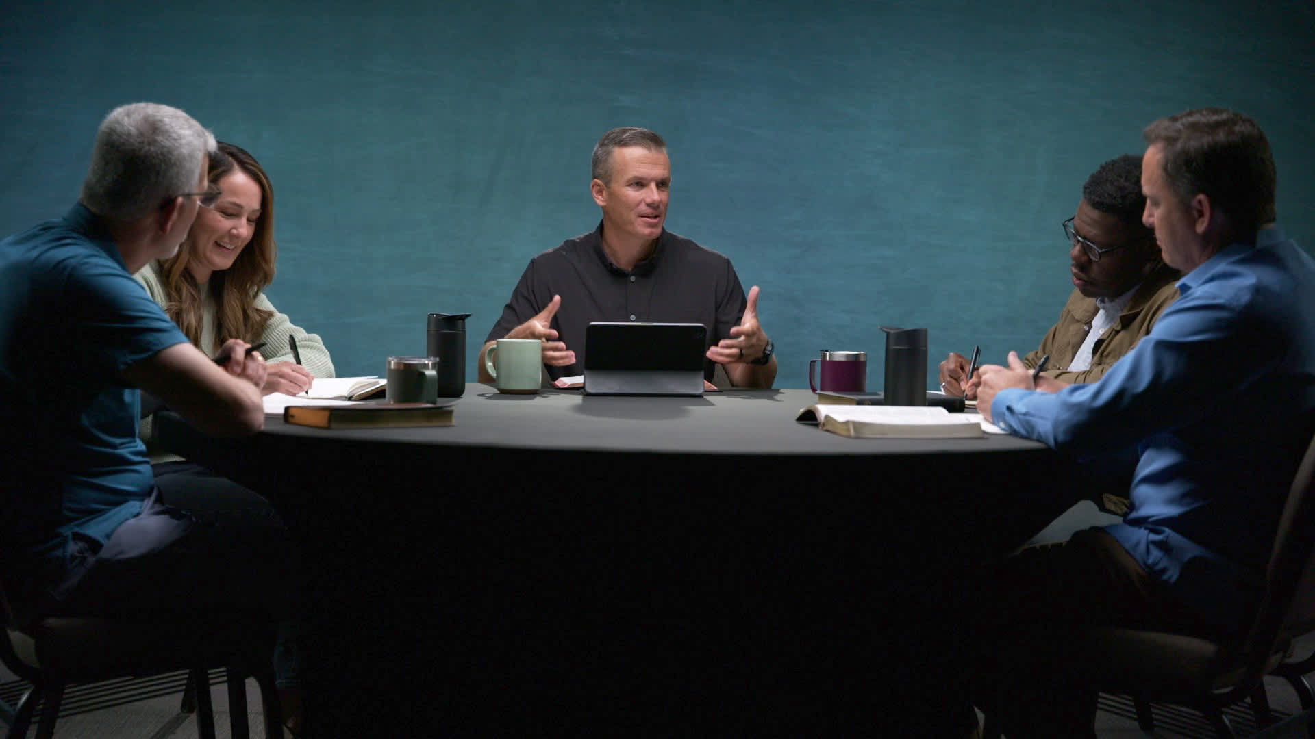 JT English teaching a Bible study group