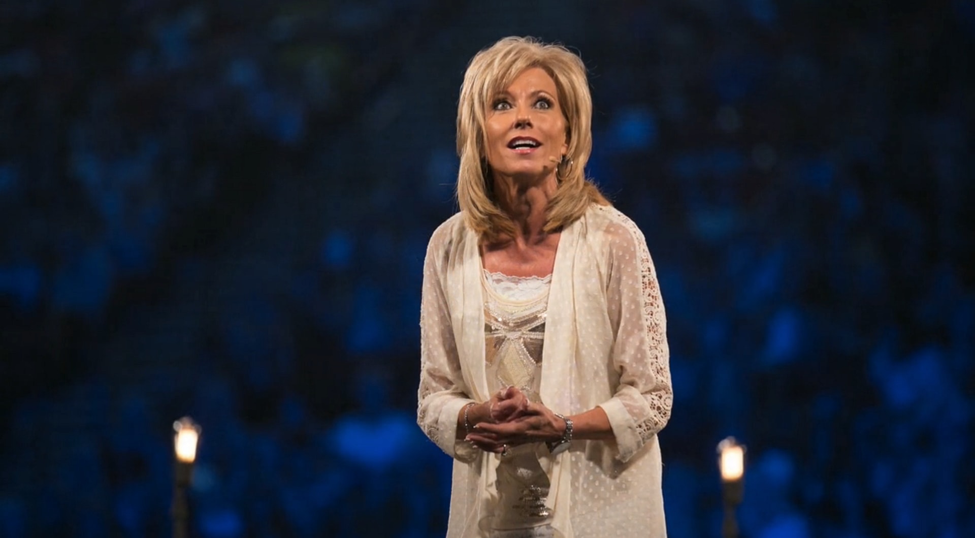 Living proof live, Beth moore