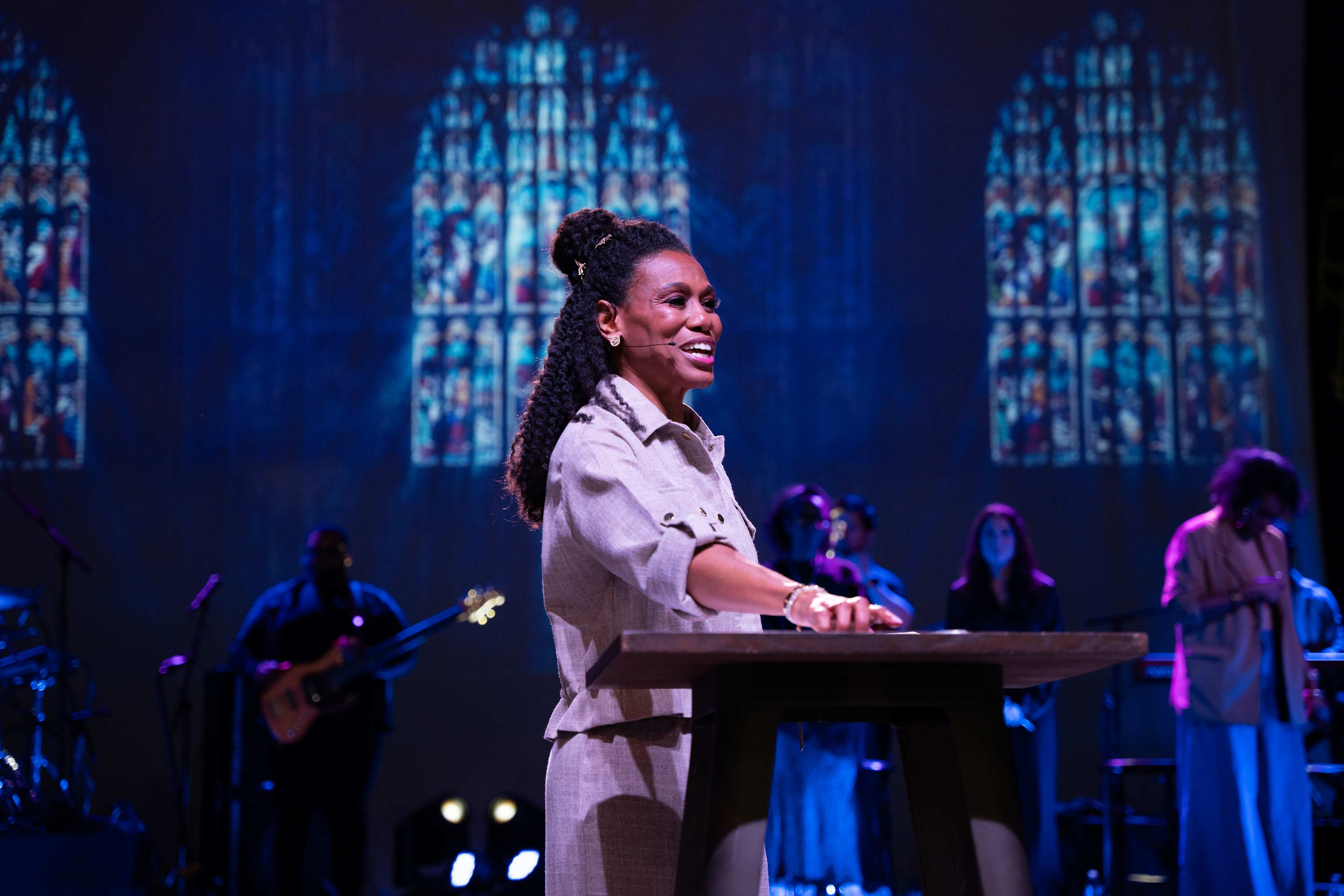 Priscilla Shirer teaching